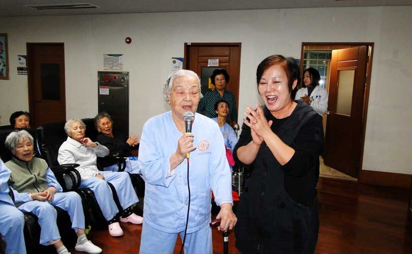 음악요법-노래부르기